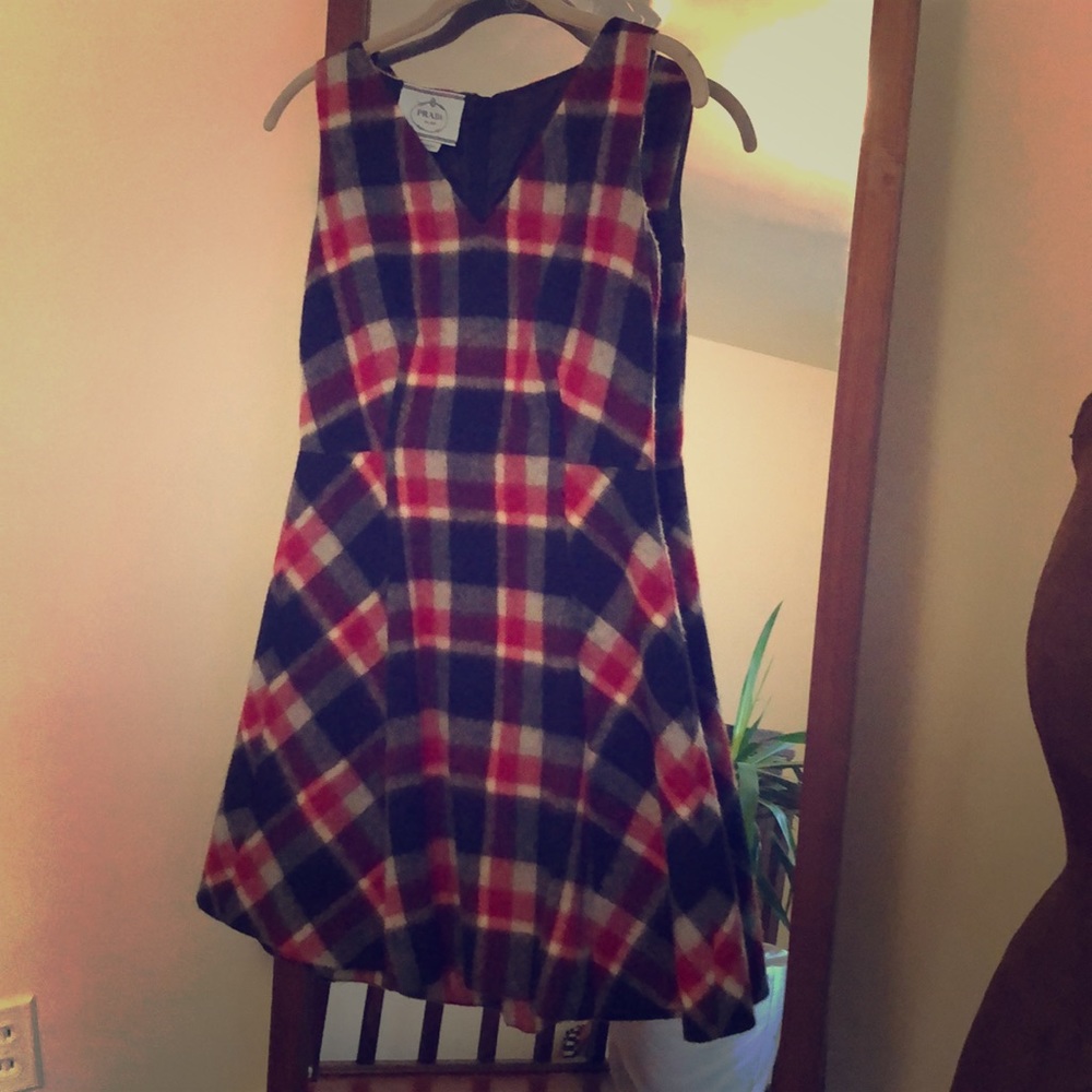 PRADA size 0 wool v-neck dress.